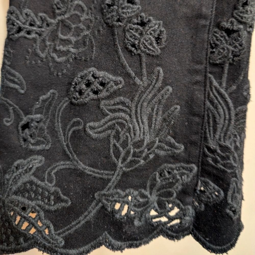 Talbots crop flare size 28 black embroidery cutwork embellished  jeans, stretchy